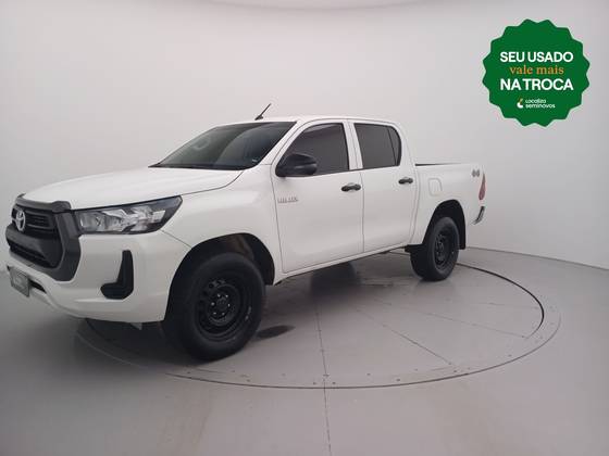 TOYOTA HILUX 2.8 D-4D TURBO DIESEL CHASSI 4X4 MANUAL TOYOTA HILUX 2.8 D-4D TURBO DIESEL CHASSI 4X4 MANUAL